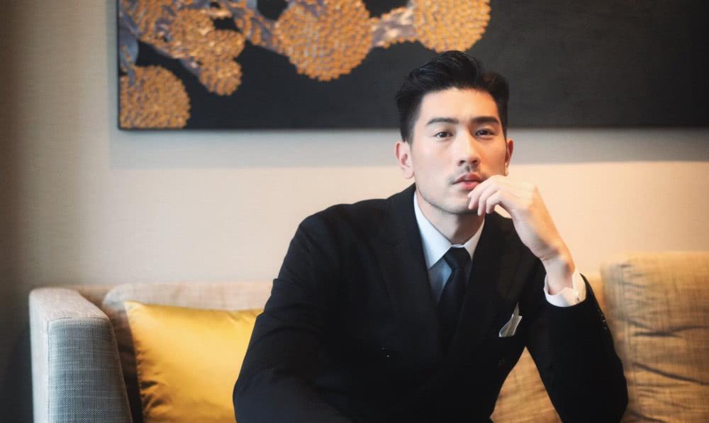 一米九的男明星,一米九的男明星，日常趣事与友情纽带