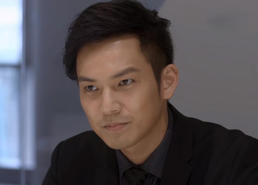 琛璐演员，闪耀之星的光芒之路之旅