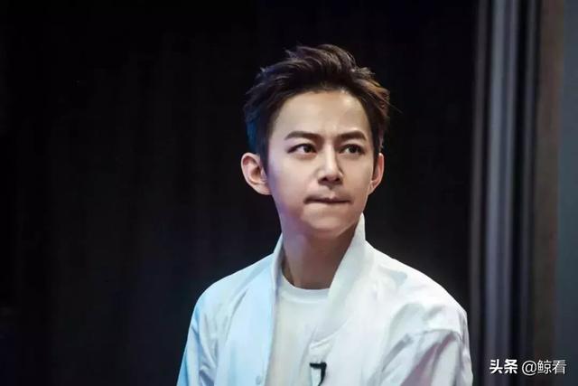 高情商明星的魅力，如何征服万千粉丝的心❤️