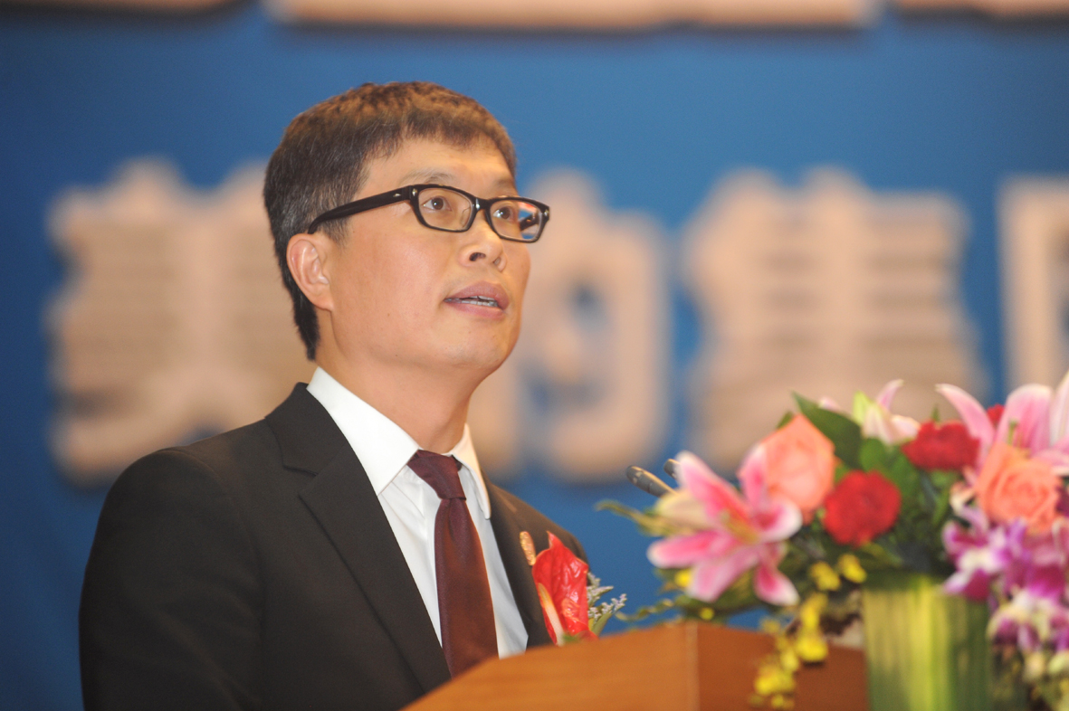 方洪波引领科技新纪元，高科技产品体验的最新动态与近况揭秘
