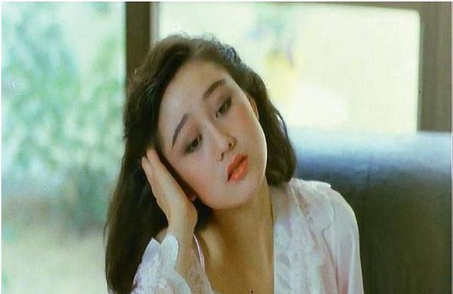 利智近照，小巷中的独特韵味