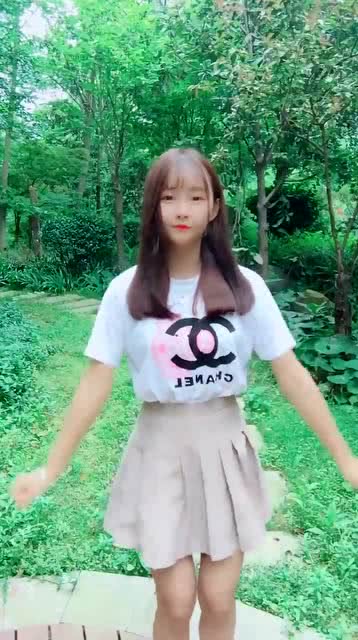 川沙妹子日常趣事与友情纽带分享